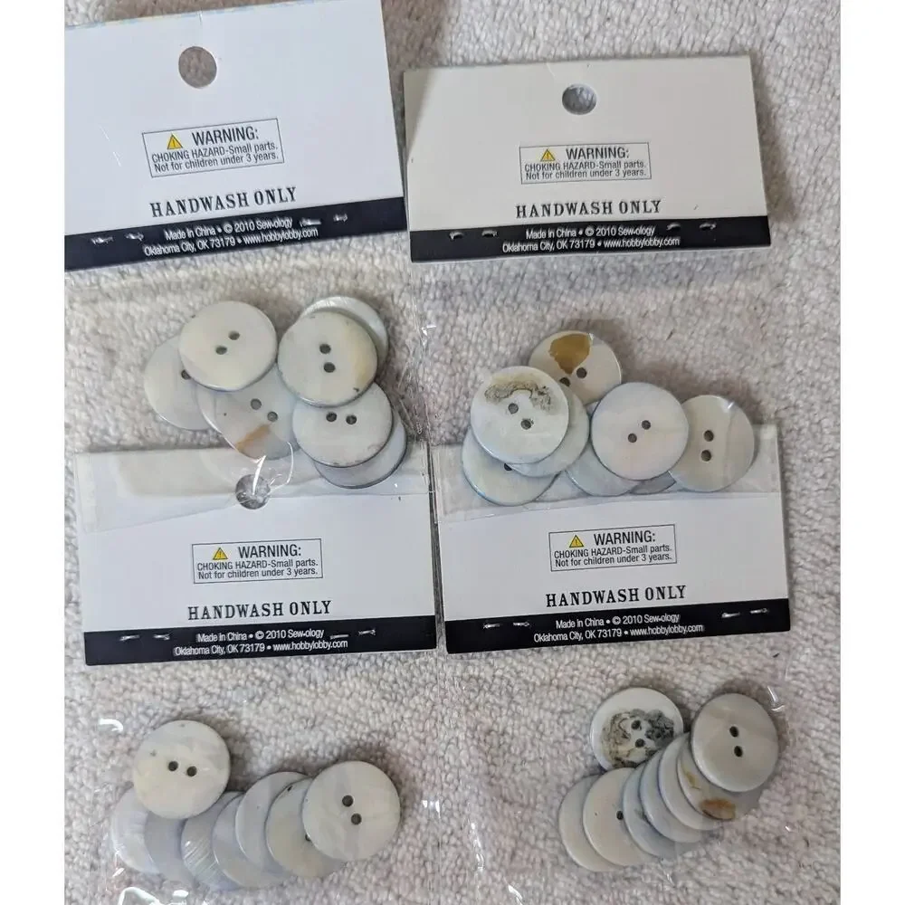 One ( 8 / pack) Sew-ology Tye-Dye Round 20mm Flat 2-hole Buttons Crafts